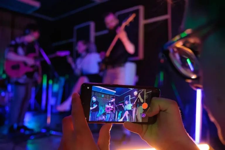 How Bands Build Loyal Fan Communities Online