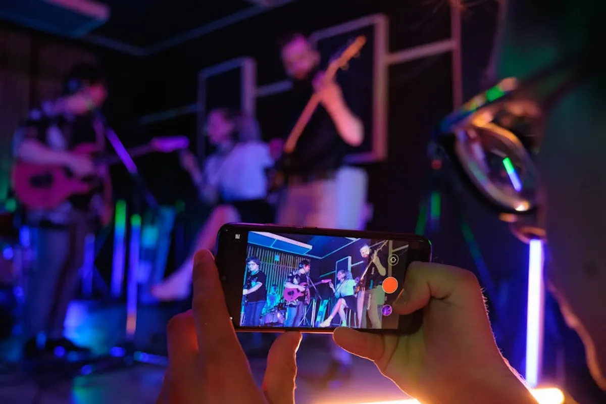 How Bands Build Loyal Fan Communities Online