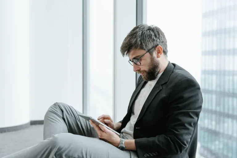 The Commercial Content Angle Behind HighRiskPay.com